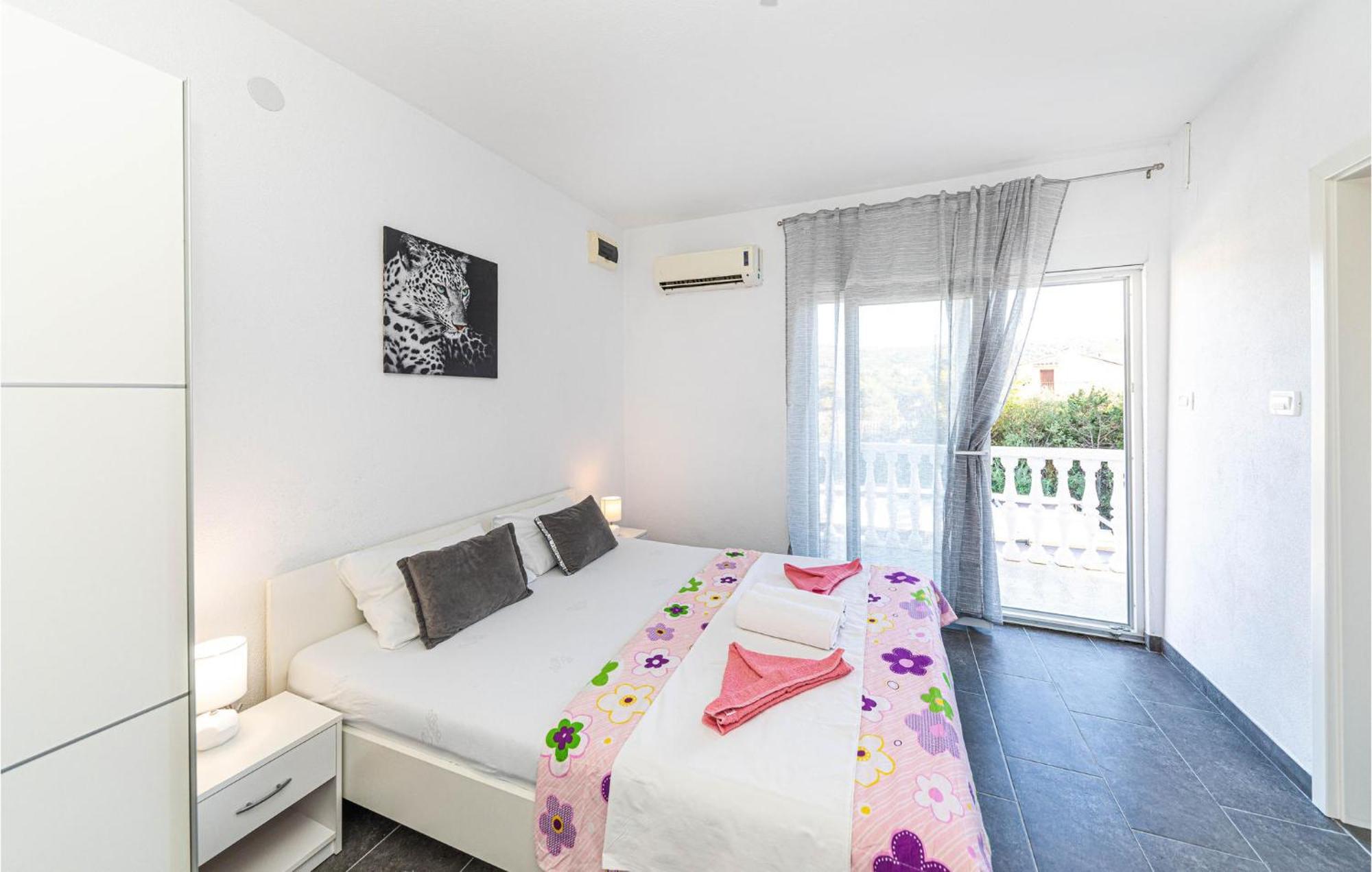 Stunning Home In Marina With Heated Swimming Pool Bagian luar foto