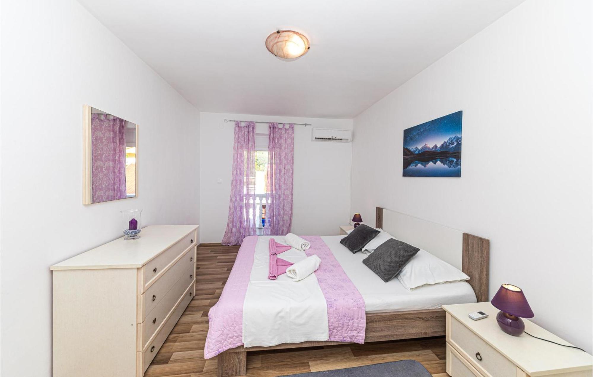 Stunning Home In Marina With Heated Swimming Pool Bagian luar foto