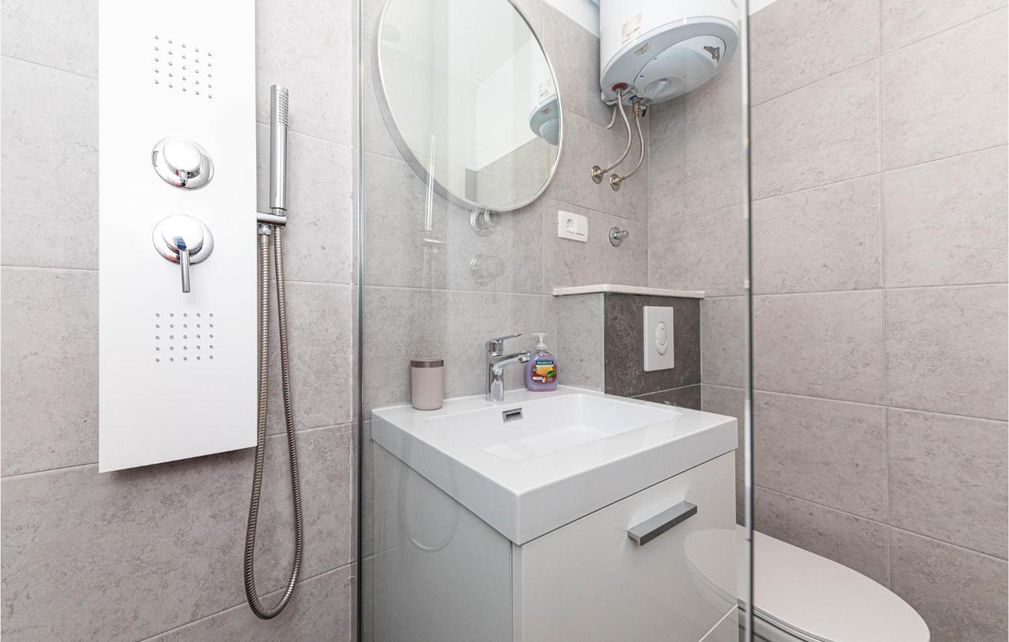 Stunning Home In Marina With Heated Swimming Pool Bagian luar foto