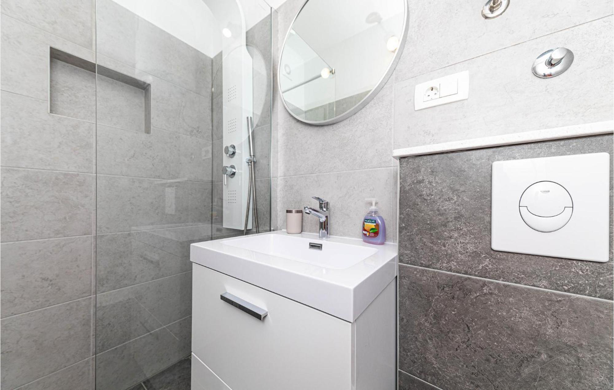 Stunning Home In Marina With Heated Swimming Pool Bagian luar foto