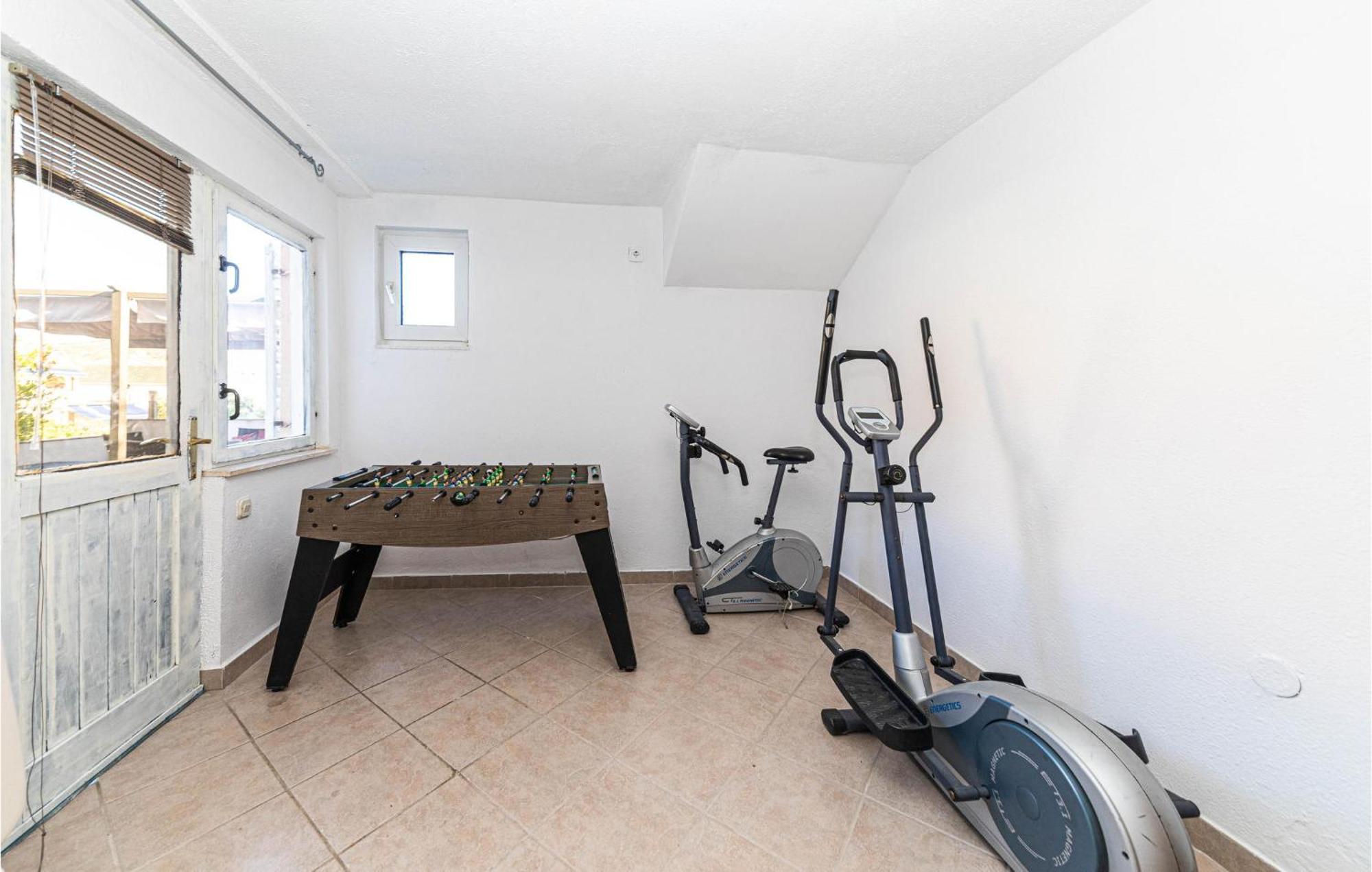 Stunning Home In Marina With Heated Swimming Pool Bagian luar foto