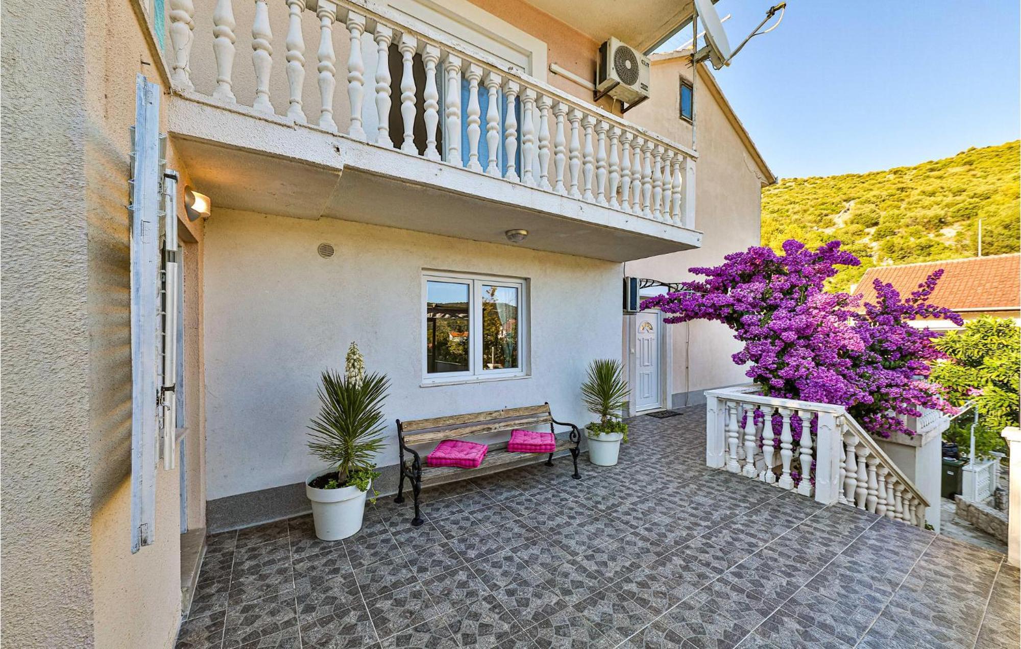 Stunning Home In Marina With Heated Swimming Pool Bagian luar foto